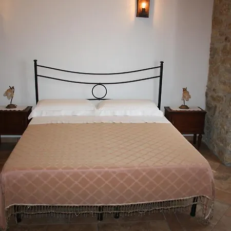 Argimusco Montalbano Elicona